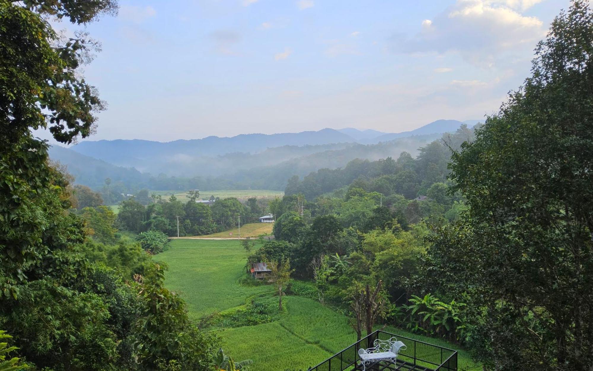 Balmy Hideout Cafe & Homestay Ban Huai Kaeo Extérieur photo