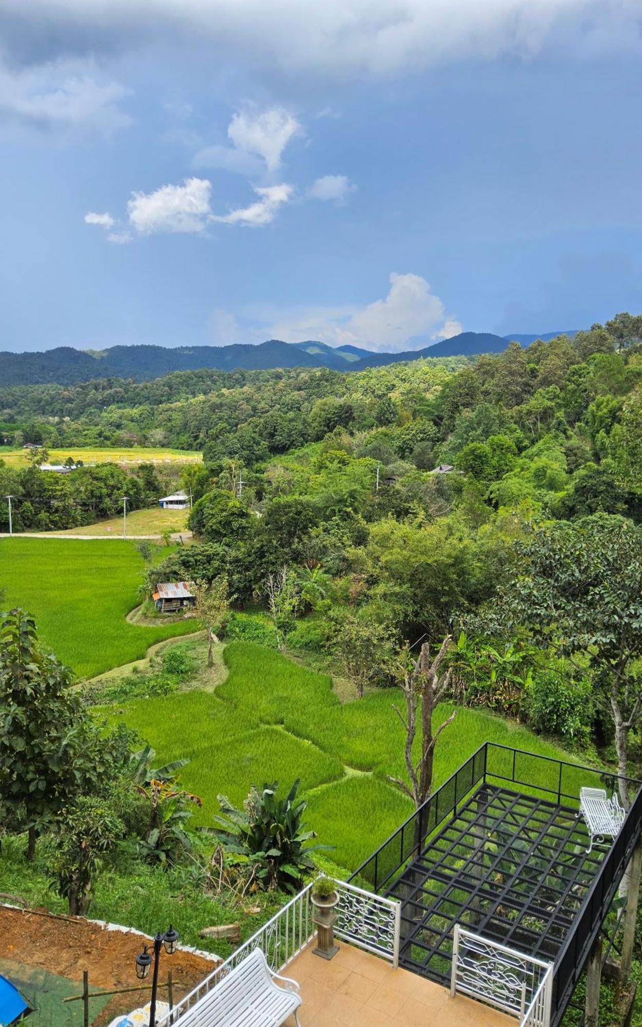 Balmy Hideout Cafe & Homestay Ban Huai Kaeo Extérieur photo