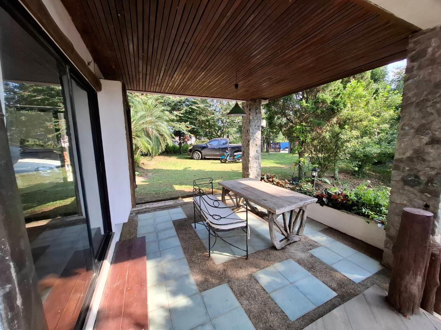 Balmy Hideout Cafe & Homestay Ban Huai Kaeo Extérieur photo