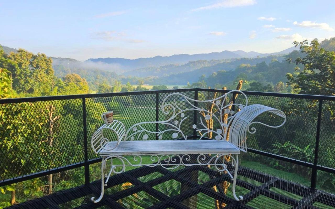 Balmy Hideout Cafe & Homestay Ban Huai Kaeo Extérieur photo